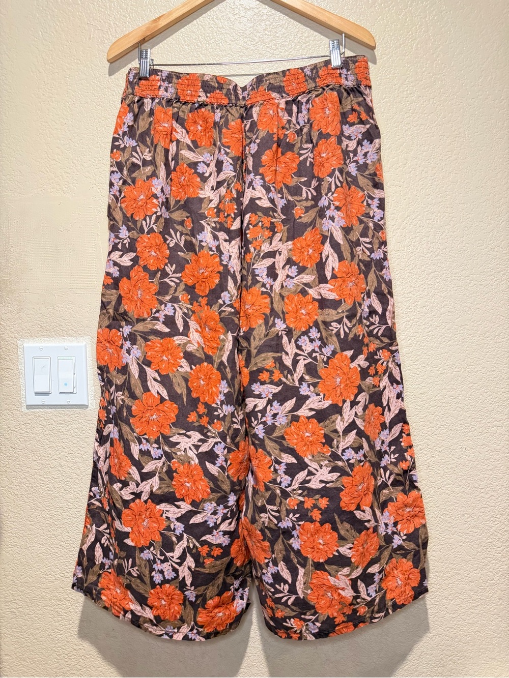 Haute Hippie Brown Floral Linen Pants with Orange Accents - Picture 2 of 6
